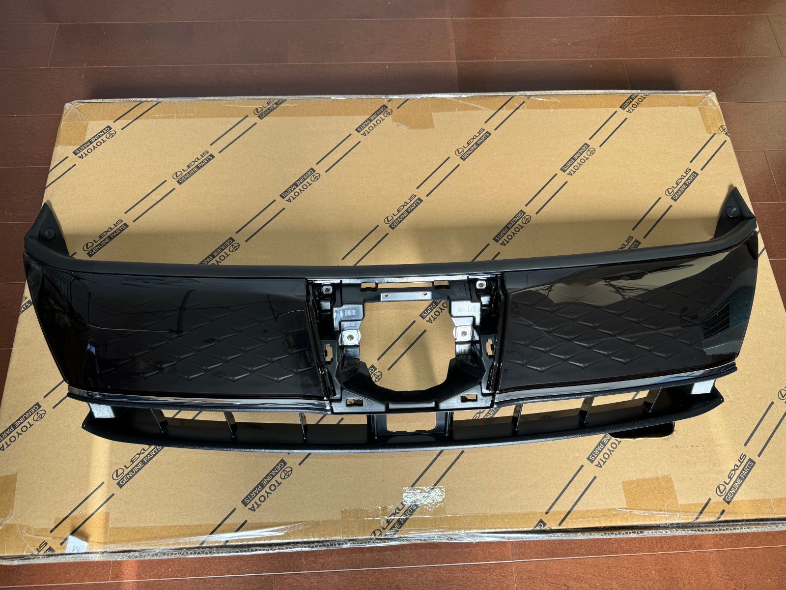 ☆緑化したグリルのリフレッシュに☆60系ハリアーターボ後期純正グリル