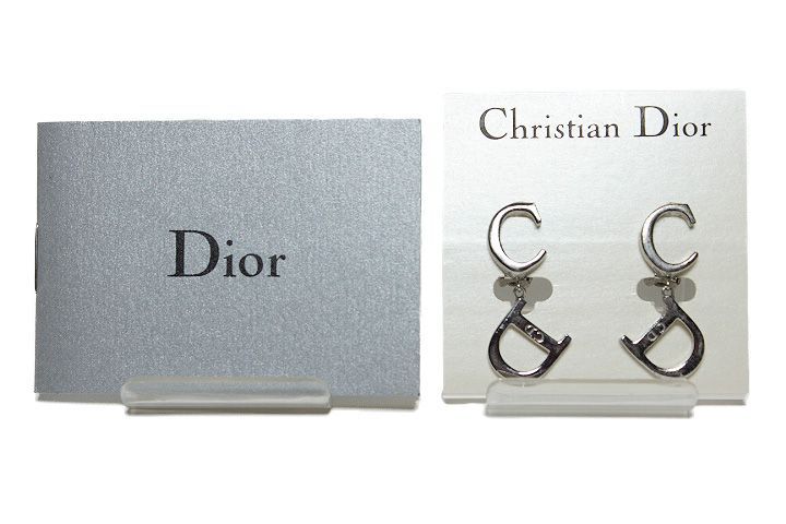 Christian Dior クリスチャンディオール ロゴ スイング イヤリング - メルカリ