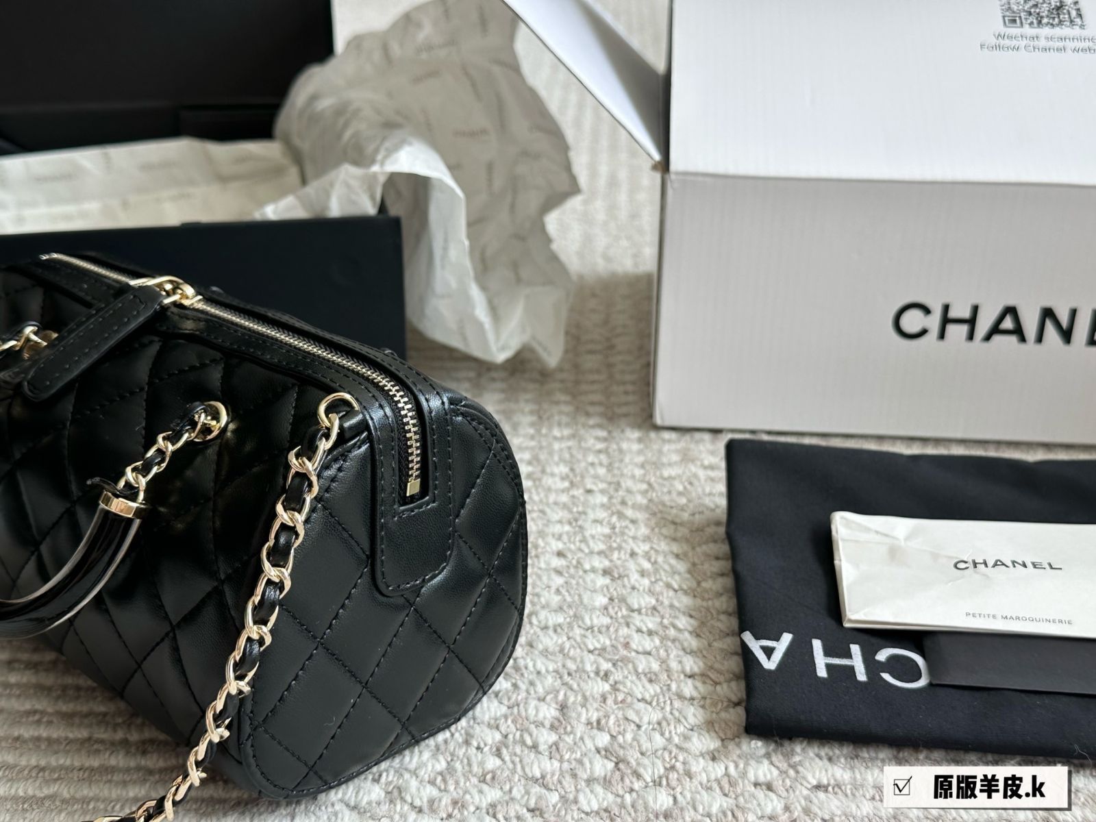 絶対欲しい！携帯もお財布も入るサイズ CHANEL ボウリングバッグ 絶対欲しい！携帯もお財布も入るサイズ CHANEL ボウリングバッグ