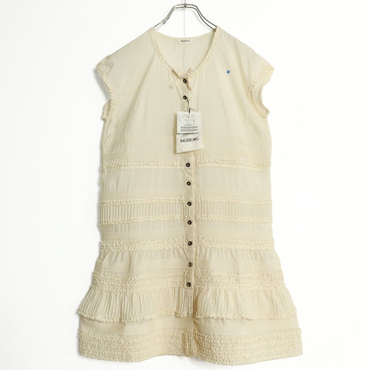 確認❷　インゲボルグ　ブラウス　ペプラム　ベージュ　タック　リボン　フリル 確認➁ インゲボルグ ブラウス ペプラム ベージュ タック リボン