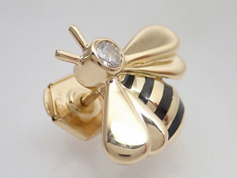 カルティエ 750 ダイヤ ピンブローチ ハチ 2.7g - メルカリ