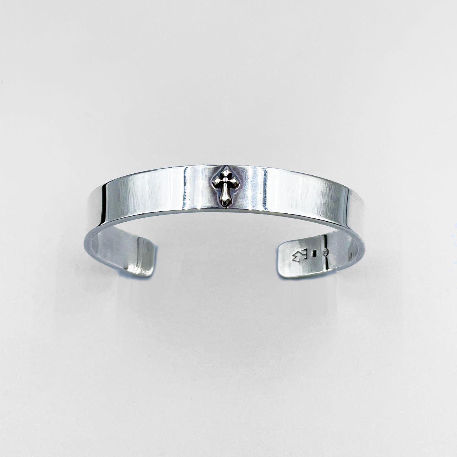 TRAVIS WALKER トラヴィスワーカー SILVER BANGLE 10mm WITH 1 TRAVIS WALKER トラヴィスワーカー SILVER BANGLE 10mm WITH 1