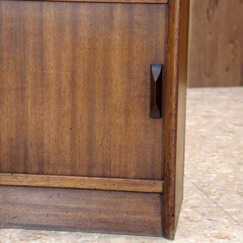 ガラスキャビネット ブックケース