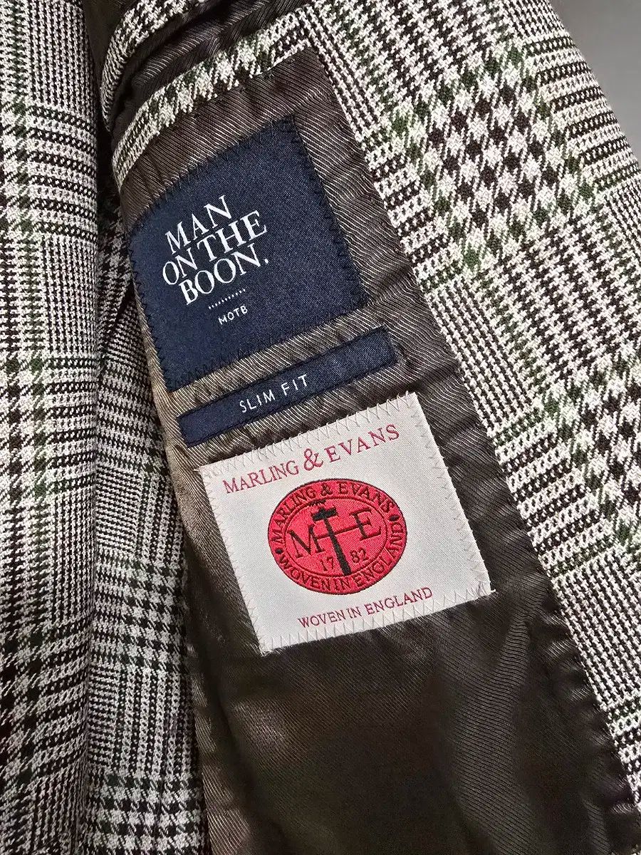 ヴァンズ マン オン ザ ブン リング アンド エヴァンズ ウールシルク スーツ