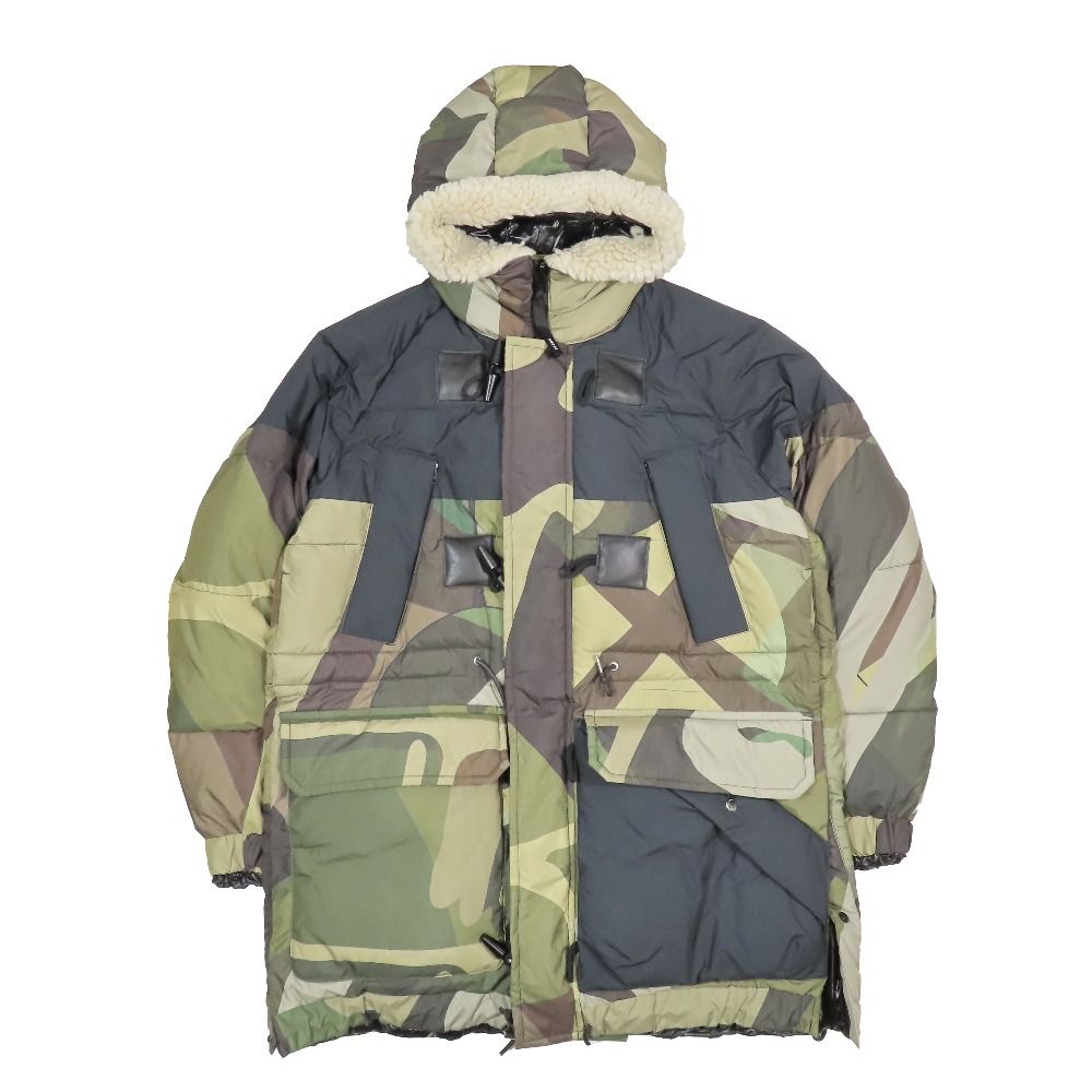 新品同様 21AW Sacai サカイ×KAWS カウズ リバーシブル パデッド