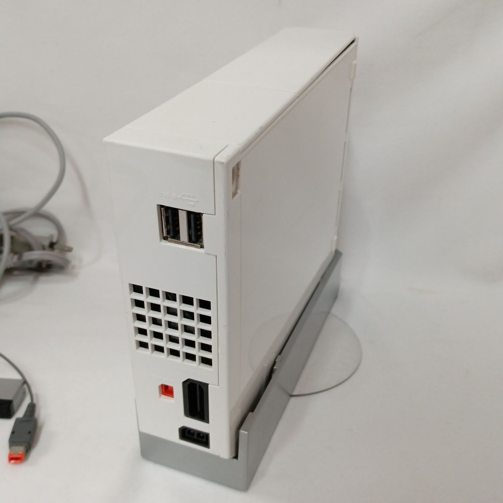 ♪ ニンテンドーWii 本体+リモコン2個+ソフト5本 その他 セット