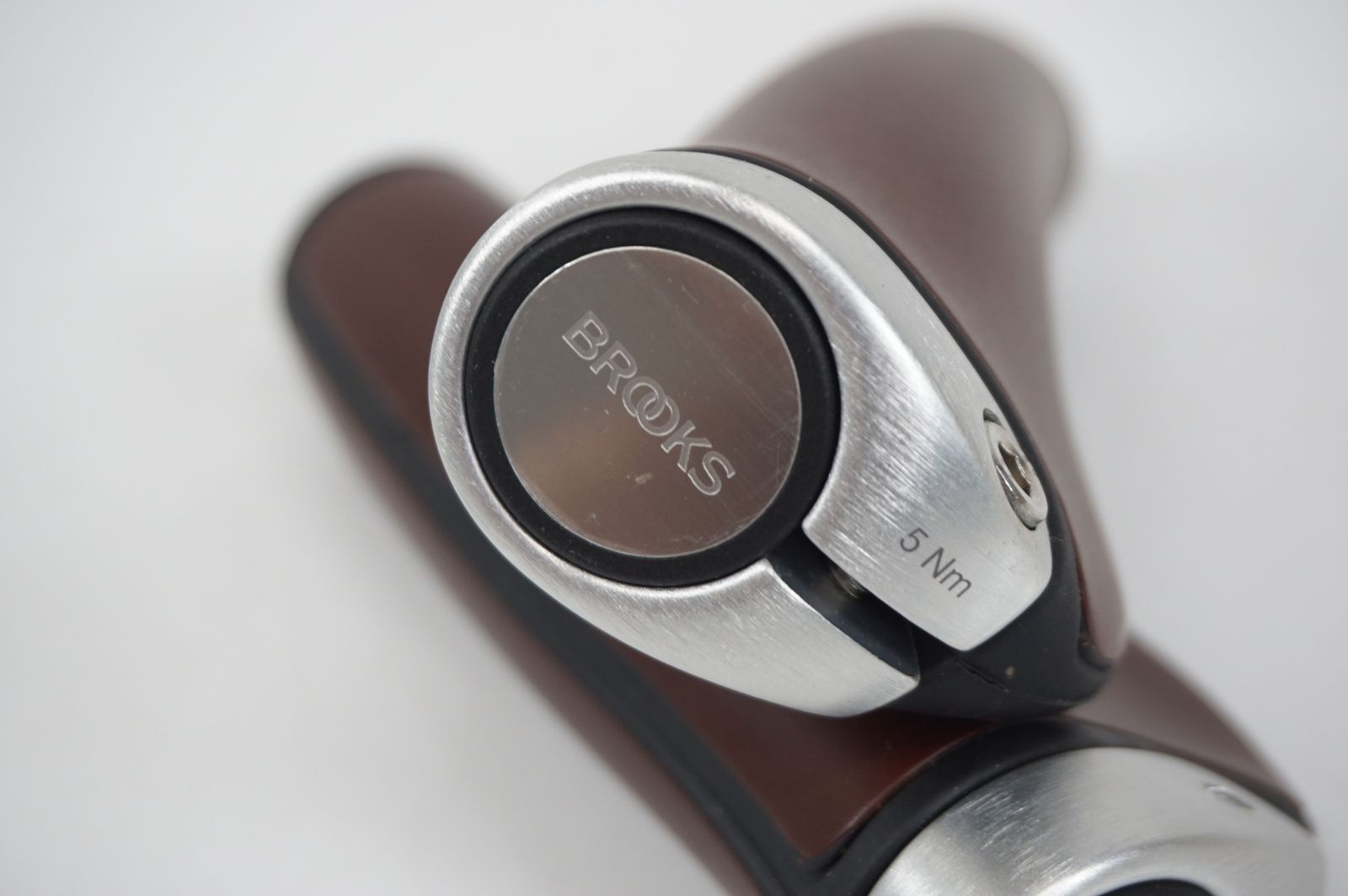 BROOKS ブルックス