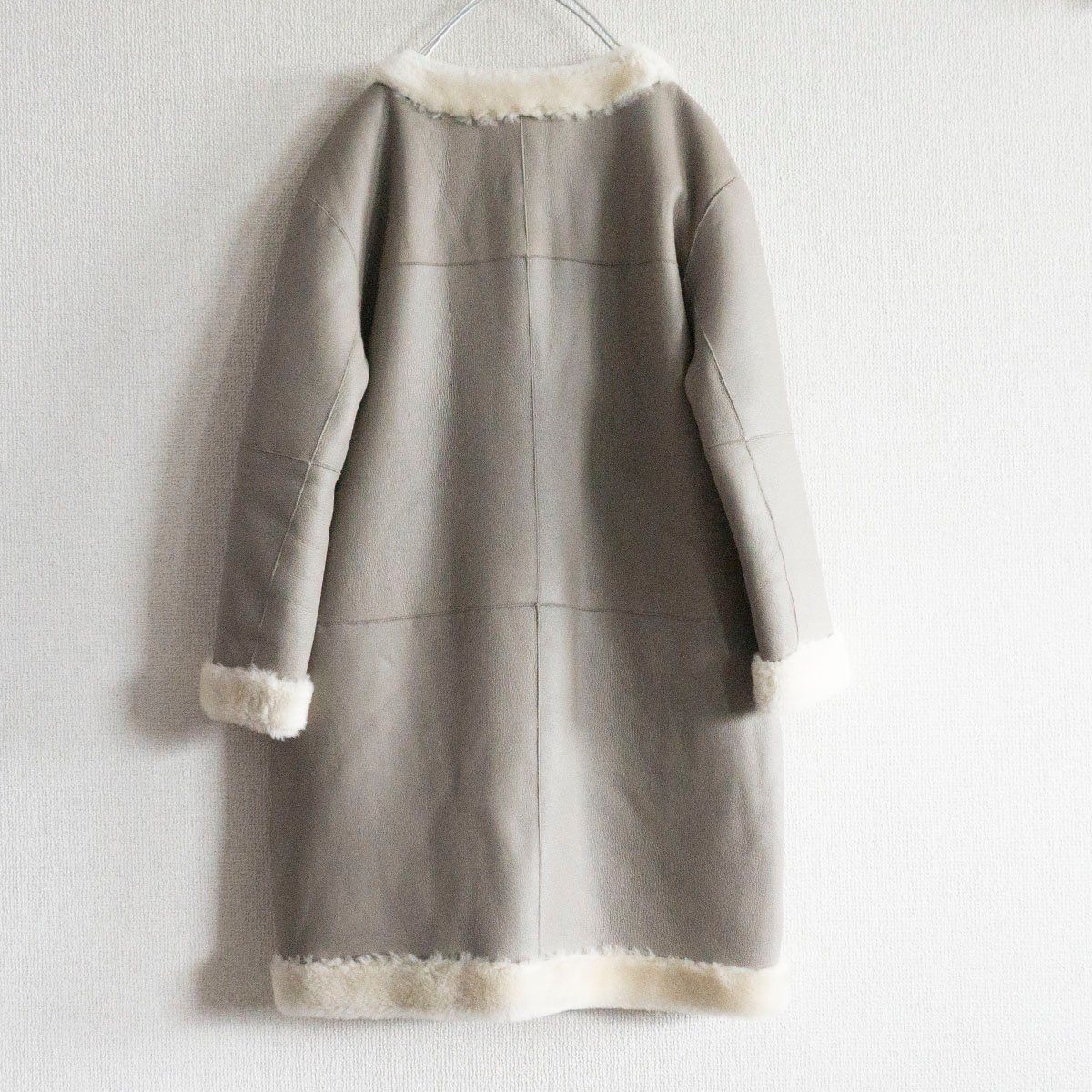 定価28.6万円】AVA ADORE ムートン ダブルフェイスノーカラーコート-