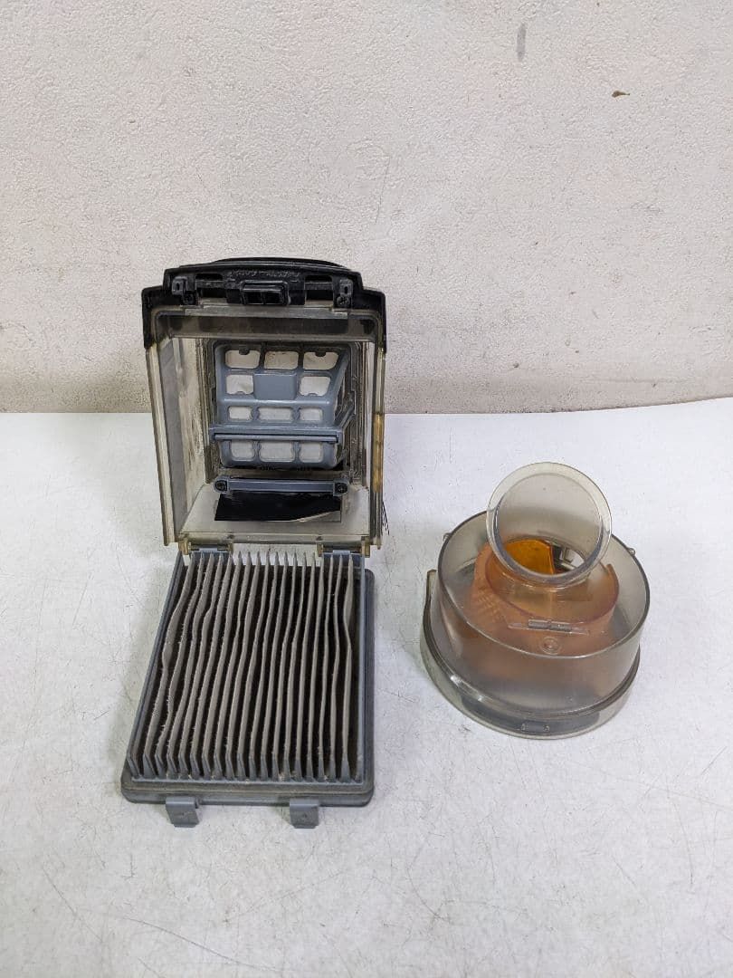 HITACHI 日立 CV-SBK200 サイクロン式掃除機 2016年製 サイクロン掃除