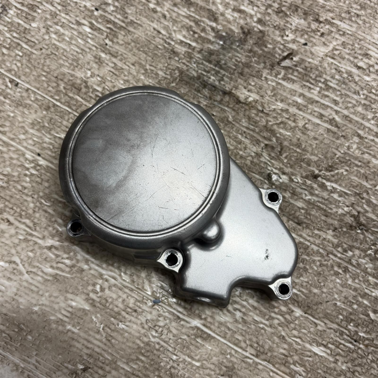 HONDA ホーネット250 MC31 ジェネレーターカバー ホンダ