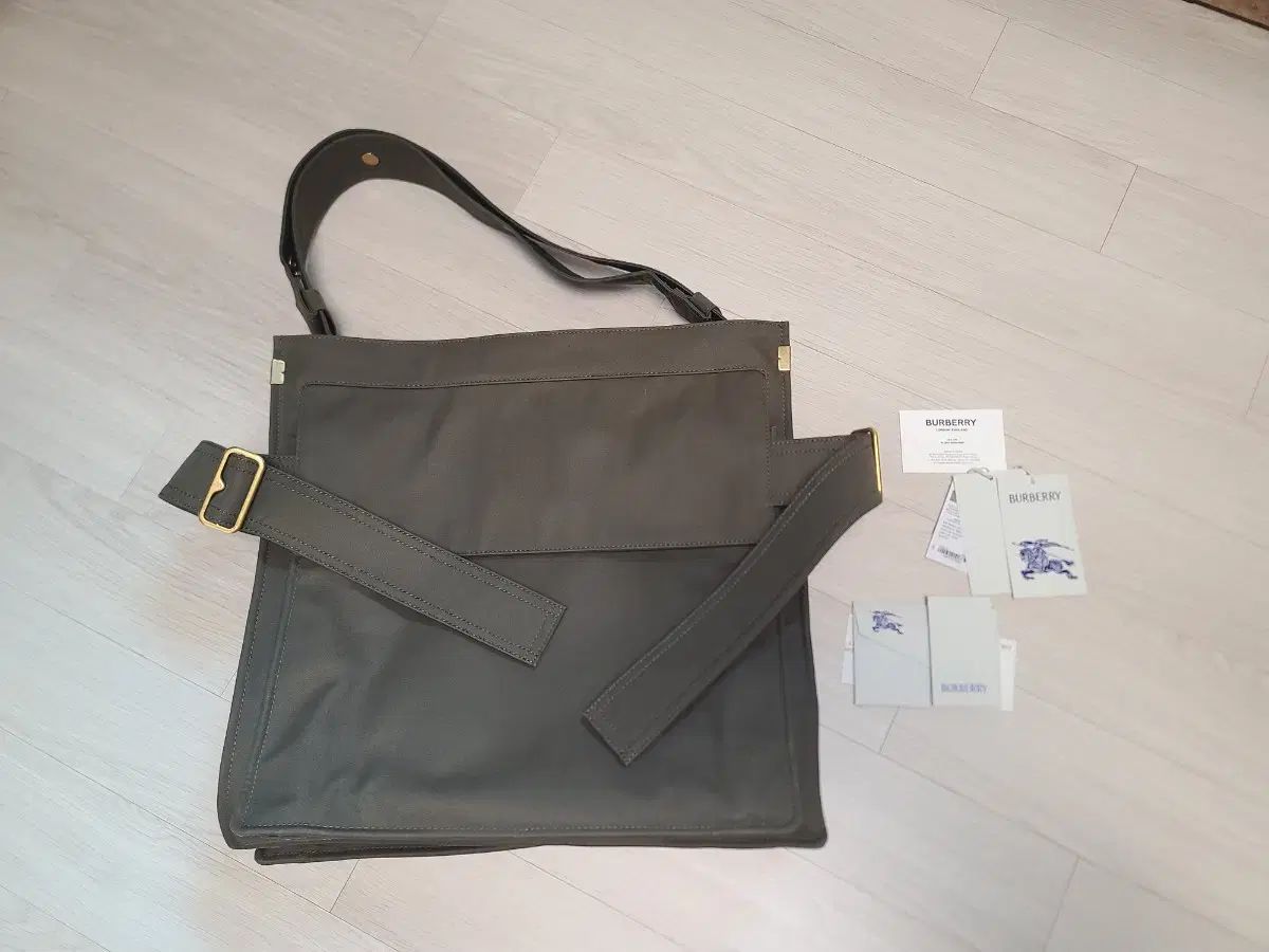 バーバリー トレンチバッグ オリーブ トートバッグ クロスバッグ ソン ソクグ バッグ