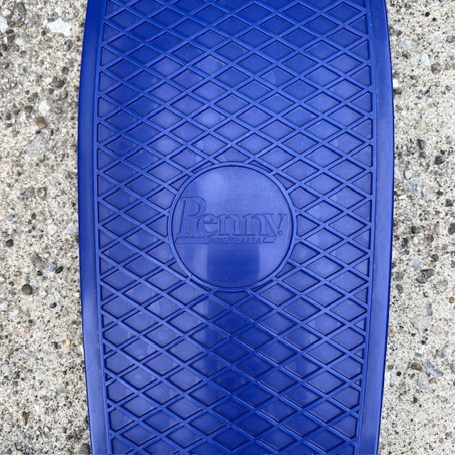 【ペニースケートボード】22インチ用純正デッキ CLASSIC DECK　NAVY BLUE