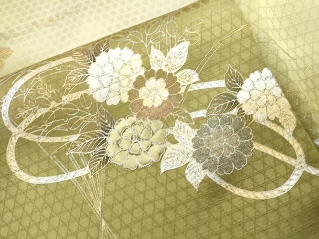 訪問着 扇に花模様 刺繍 金銀彩 暈し 丁子茶色 K-4562 平和屋着物□訪問着 駒刺繍 扇面花文 暈し染め 金銀彩 正絹 逸品