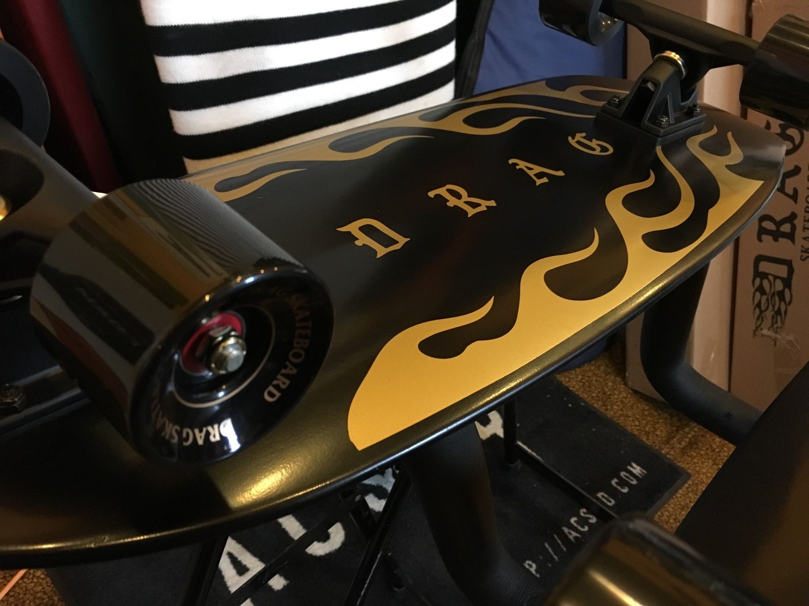 【中古美品】DRAG SKATEBOARD 30inch THRASTER 中古美品】DRAG SKATEBOARD 30inch THRASTER - メルカリ