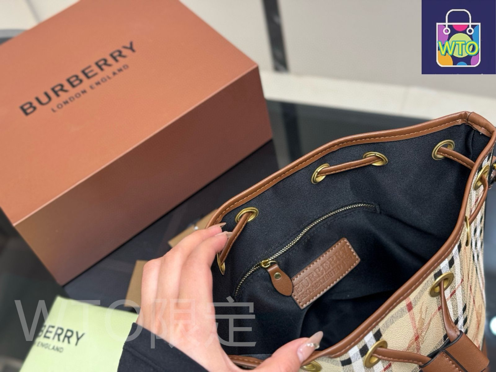 今日特価】Burberry バーバリー バケットバッグ マルチカラー