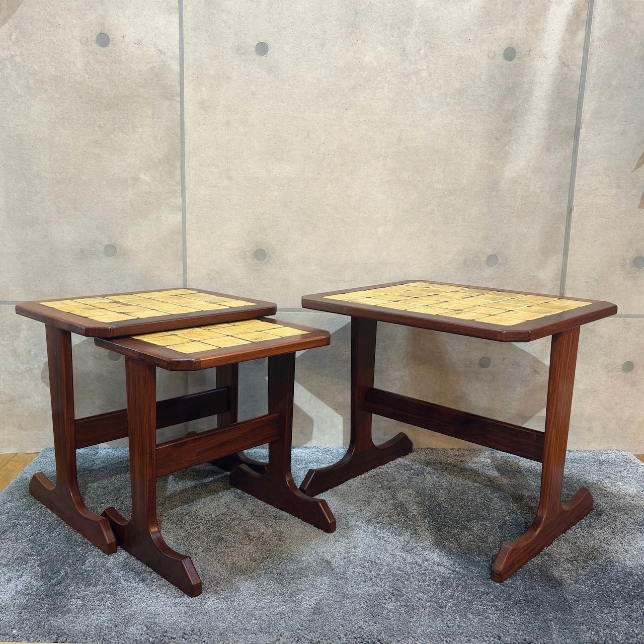 VINTAGE G-PLAN ジー プラン タイルトップ ネストテーブル | 1965〜1975年頃 | チーク材 | 大中小の3点セット | UKヴィンテージ