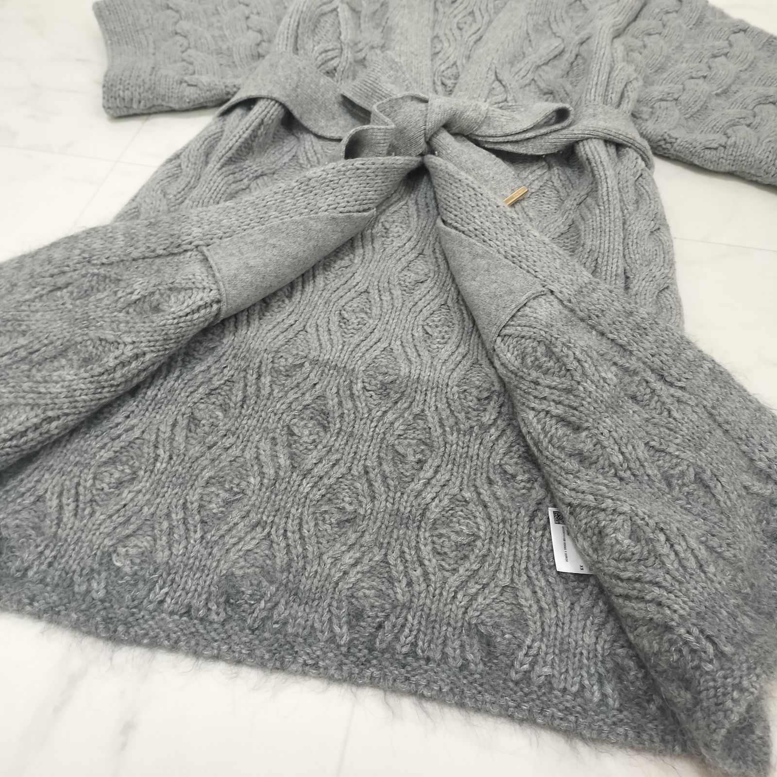 厚手カーディガン