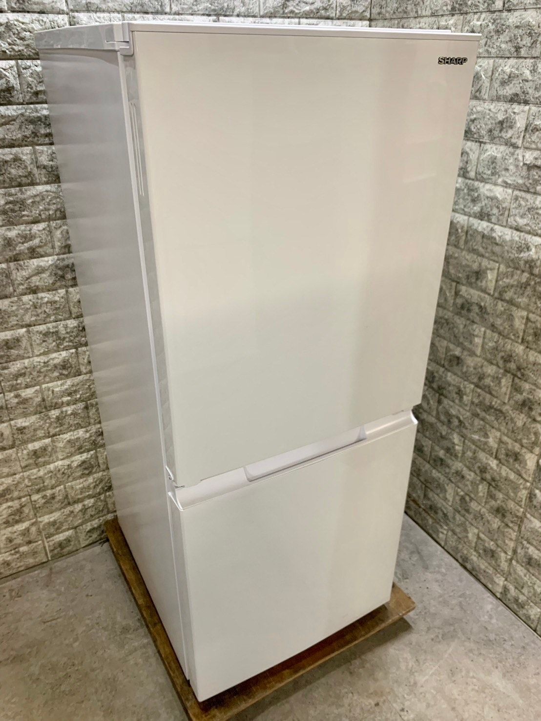 冷蔵庫 152L 2023年製 美品 人気モデル SHARP【地域限定配送無料】 近隣地域限定送料無料❗️美品2023年製152L冷蔵庫