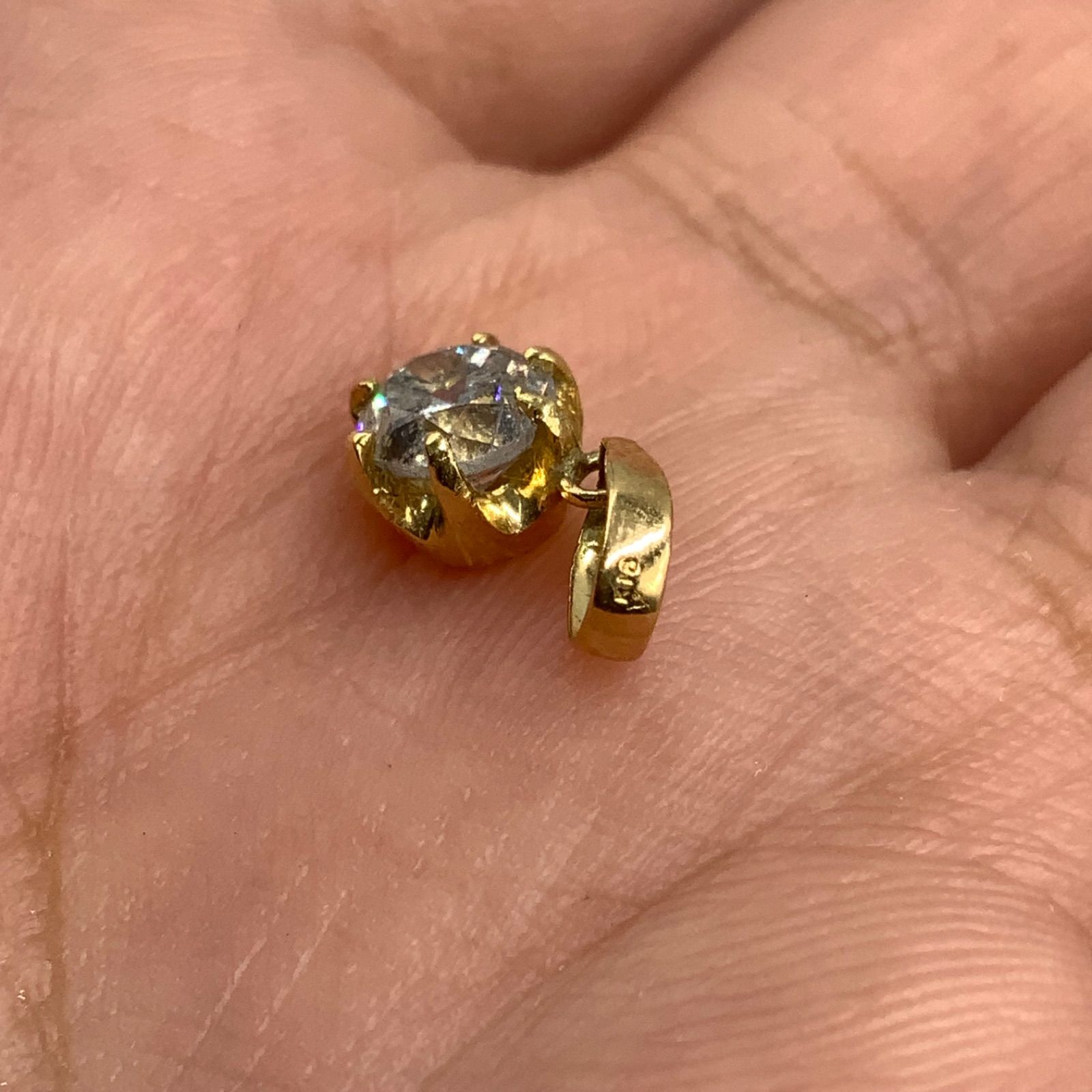 K18 18金 ダイヤモンドペンダント 0.69ct 0.8g - メルカリ