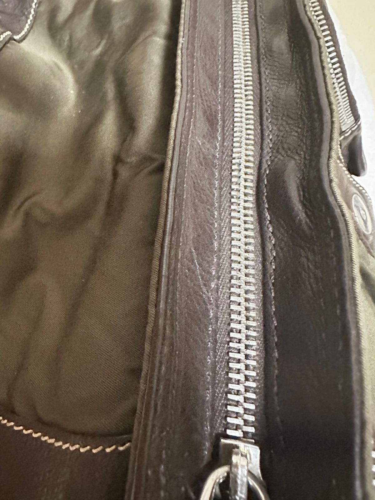 ♡*♡様 【美品】PRADA プラダ 2way ベルト ショルダーバッグ カーキ 美品 PRADA プラダ 2way ベルト ショルダーバッグ