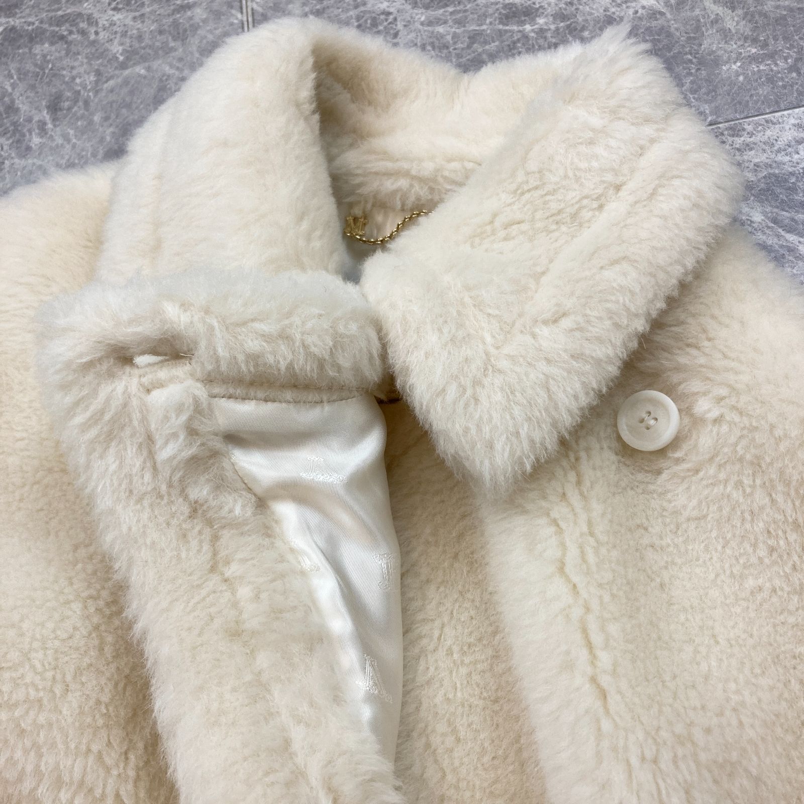 24FW マックスマーラテベ TEBE1テディベア ケープ ホワイト ケープ Max Mara MAX MARA マックスマーラ ケープ TEBE TEBE1 テベ