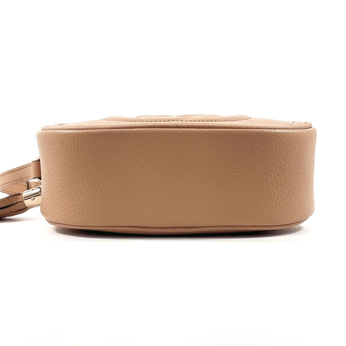 【新品】GUCCI グッチ ソーホー　ショルダーバッグ　タッセル　ベージュ GUCCI 新品 グッチ ソーホー ショルダーバッグ ポシェット