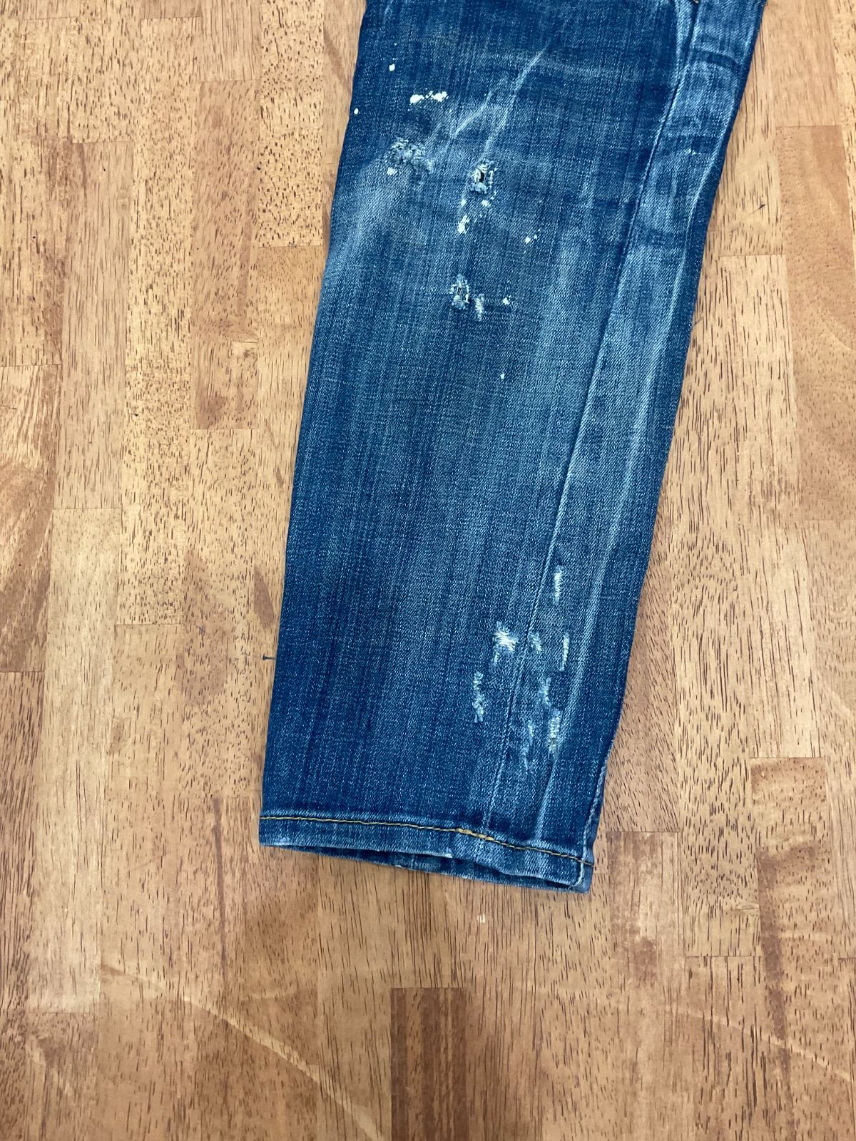 ディースクエアード