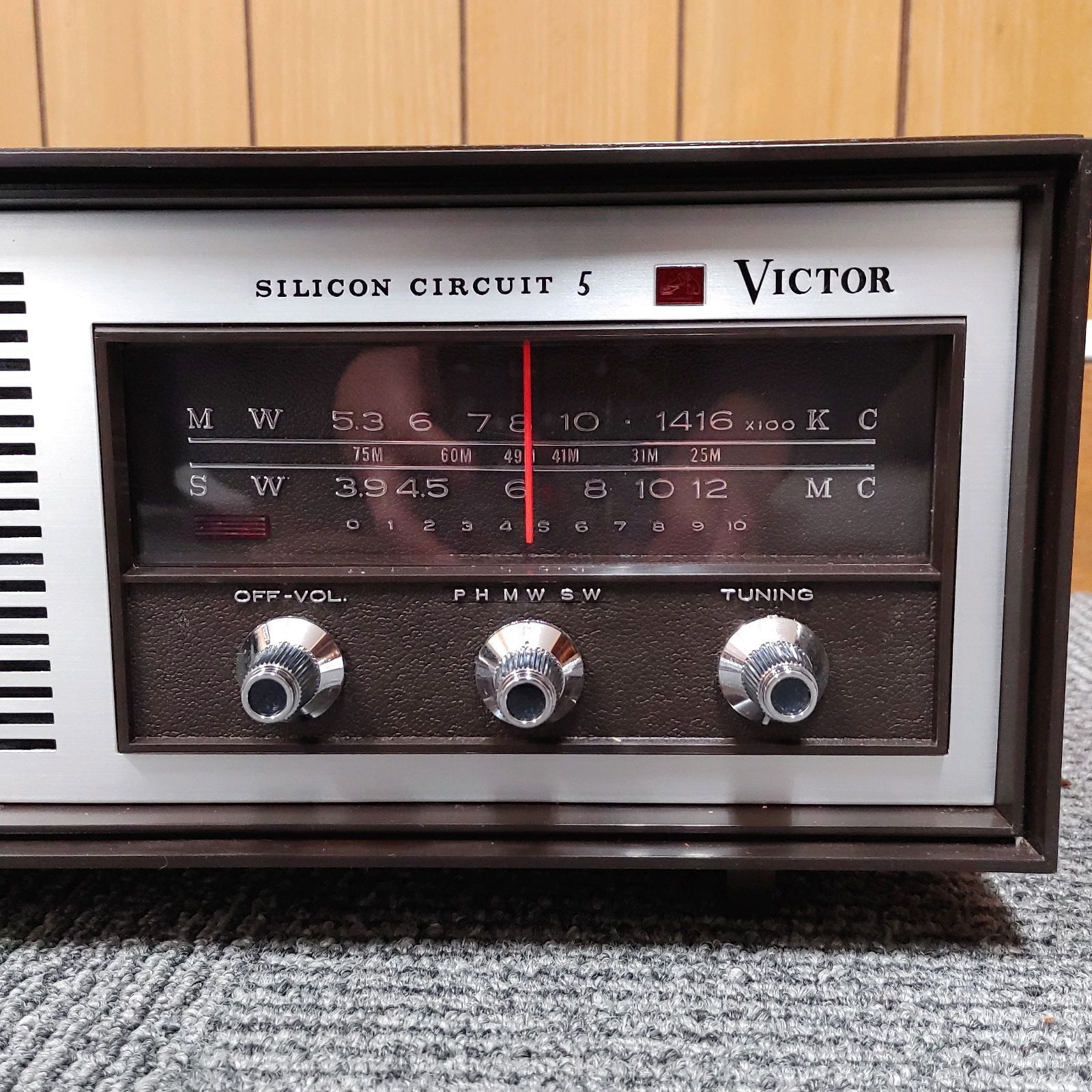 昭和レトロ ビクターラジオ 5H-258 (完動品) 昭和レトロ ビクターラジオ 5H-258 (完動品)