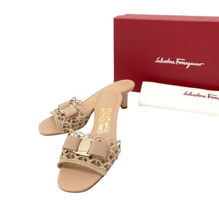 美品 SalvatoreFerragamo ヴァラリボン ミュール サンダル Salvatore Ferragamo フェラガモ Vara ヴァラリボン ミュール