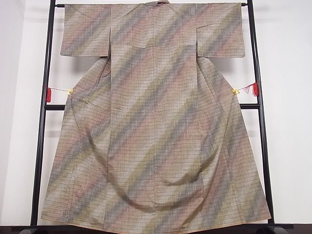 平和屋-こころ店■上質な紬　変わり縞　着丈159cm　裄丈61cm　正絹　逸品　B-ag4045