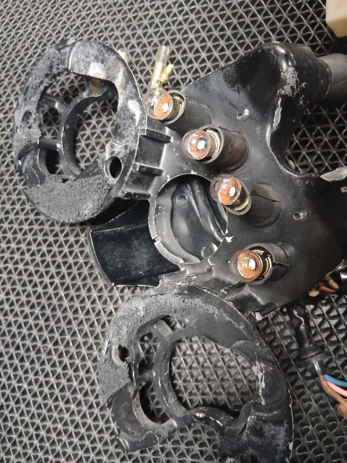 純正メーター取付けブラケットステー インジゲーター