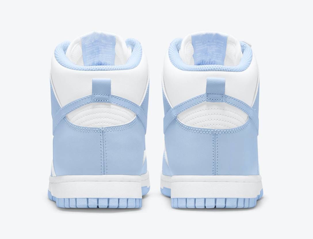 Nike WMNS Dunk High