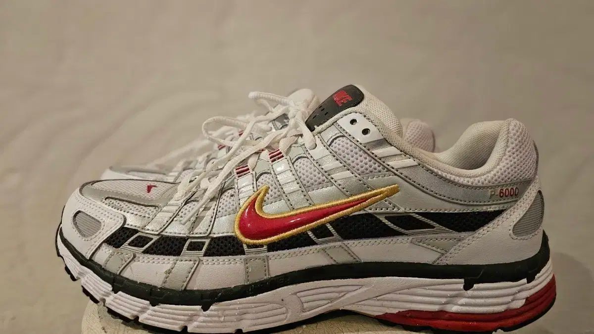 NIKE ナイキ P ー 6000 スニーカー ランニングシューズ