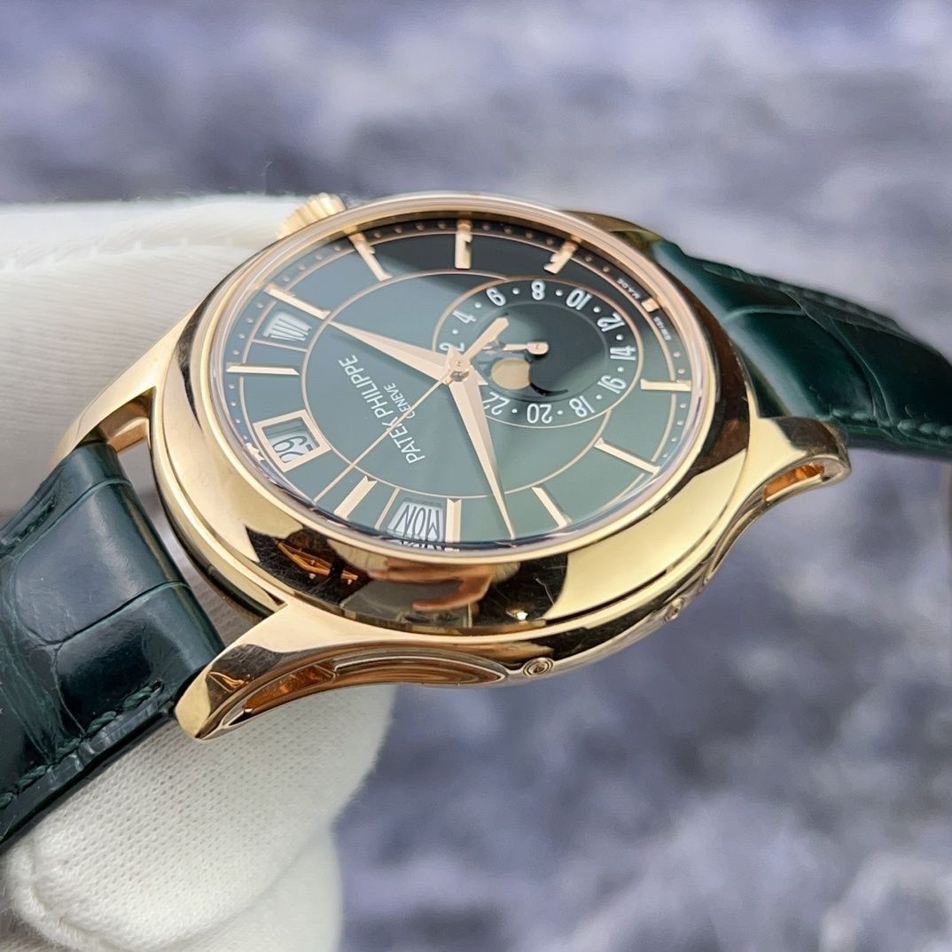 PATEK PHILIPPE パテック フィリップ アニュアルカレンダー Annual Calendar "Olive Green"