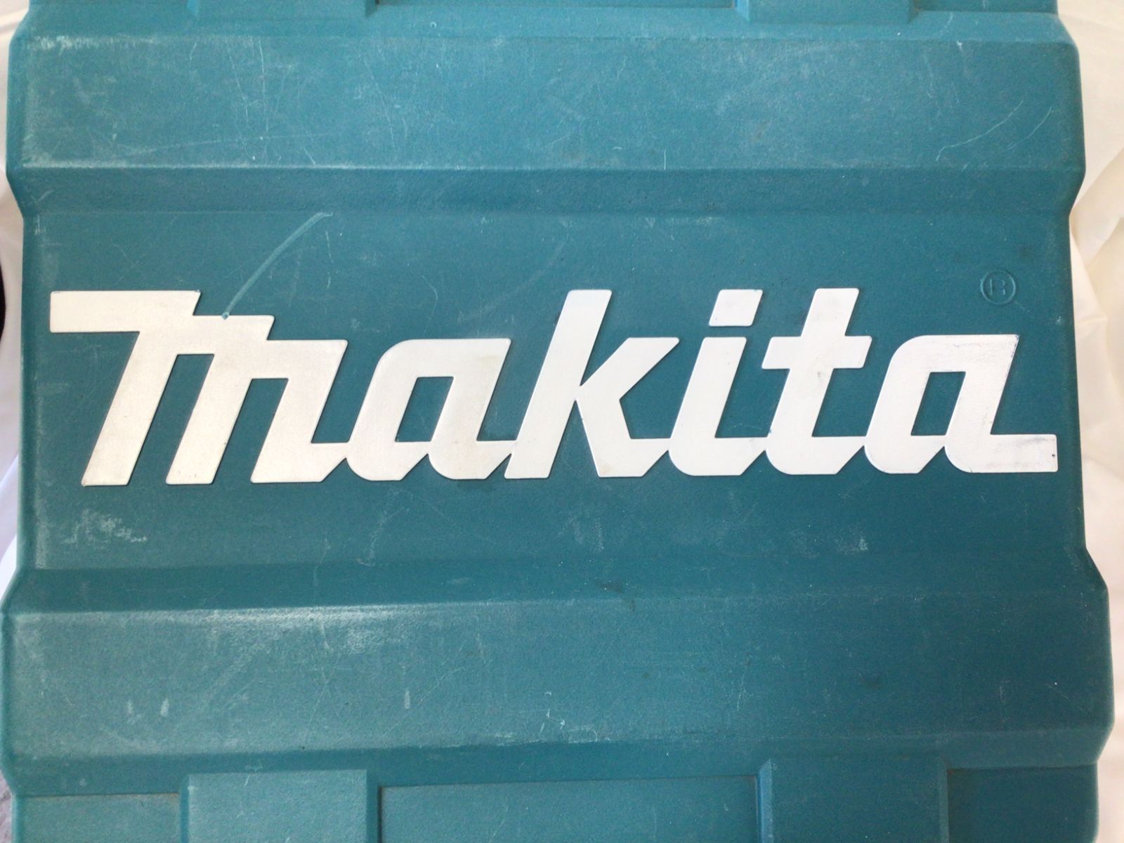 MAKITA 高圧エア釘打ち機