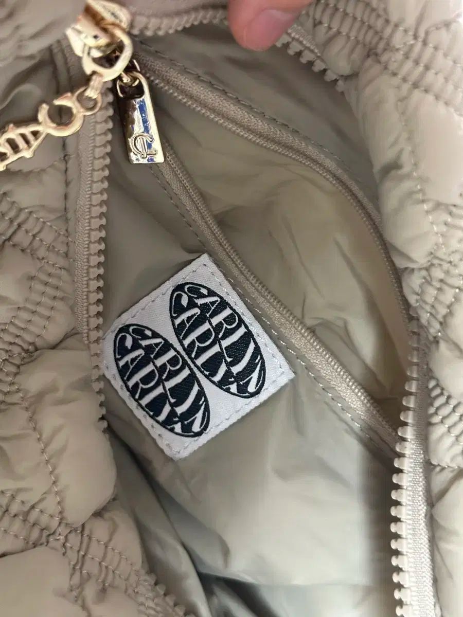 正規品) ルイ・ヴィトン ロック・ミー・テンダー グレージュカラー