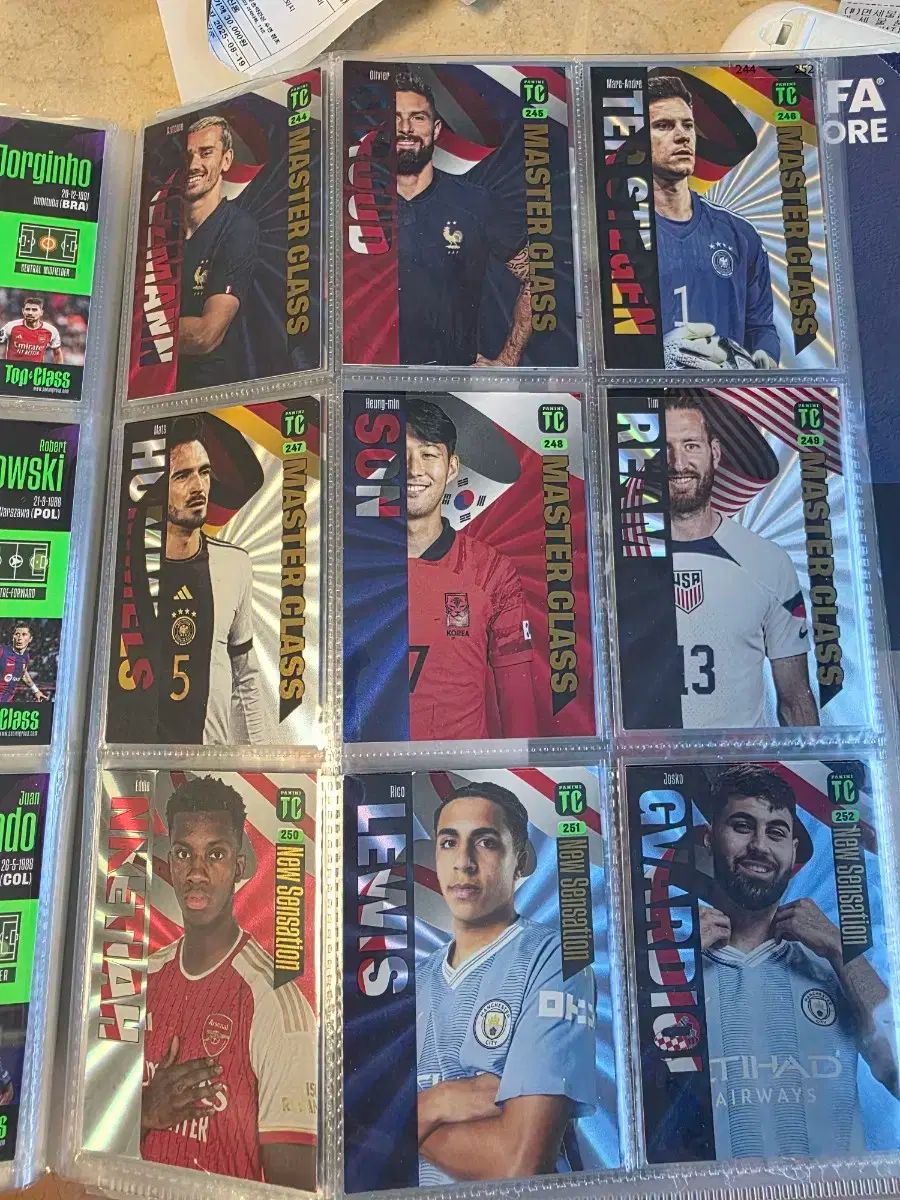 メッシ バルセロナ サイン ユニフォーム THE DUGOUT messi 正規 メッシ直筆サイン入りバルセロナ04/05ホームユニフォーム | THE