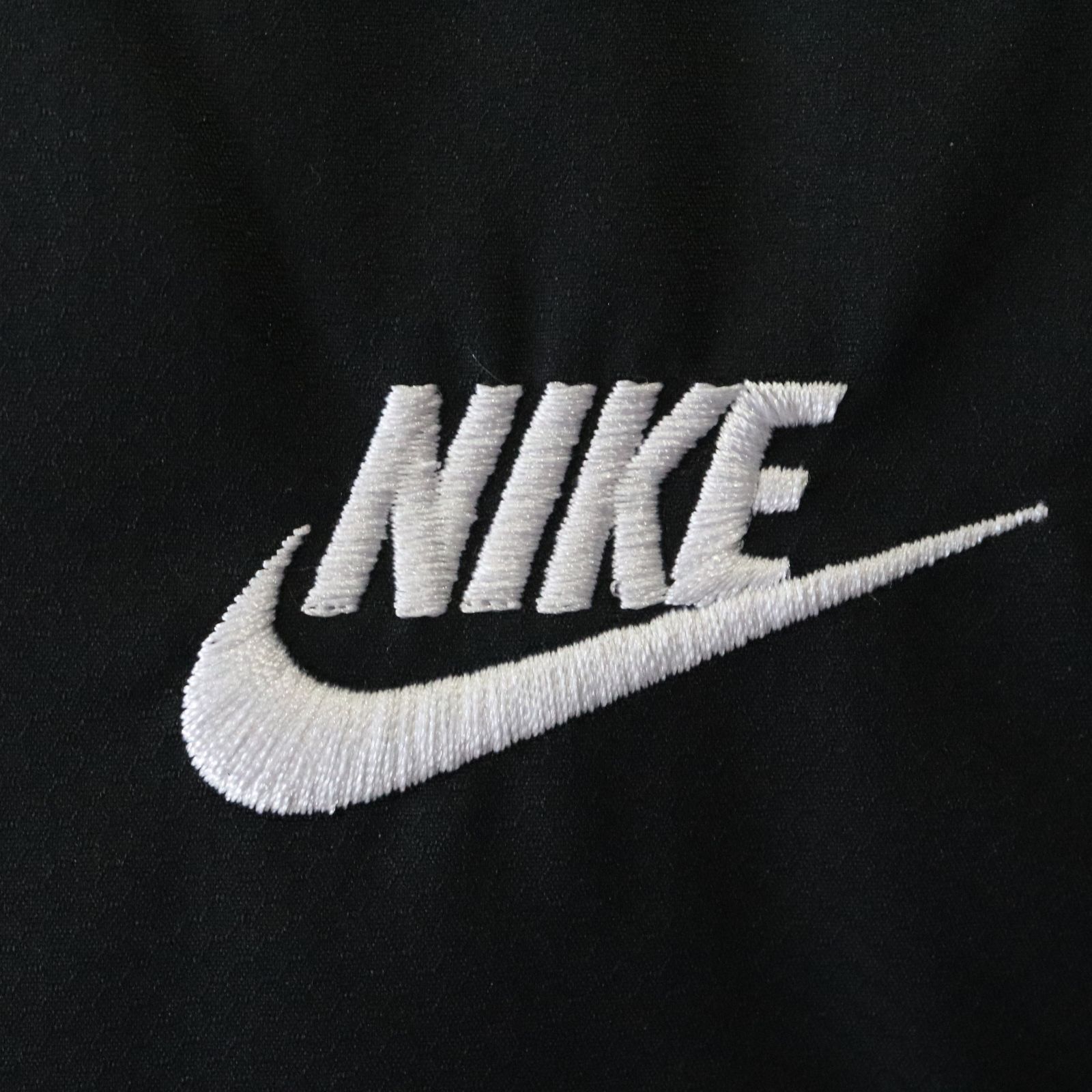 10661