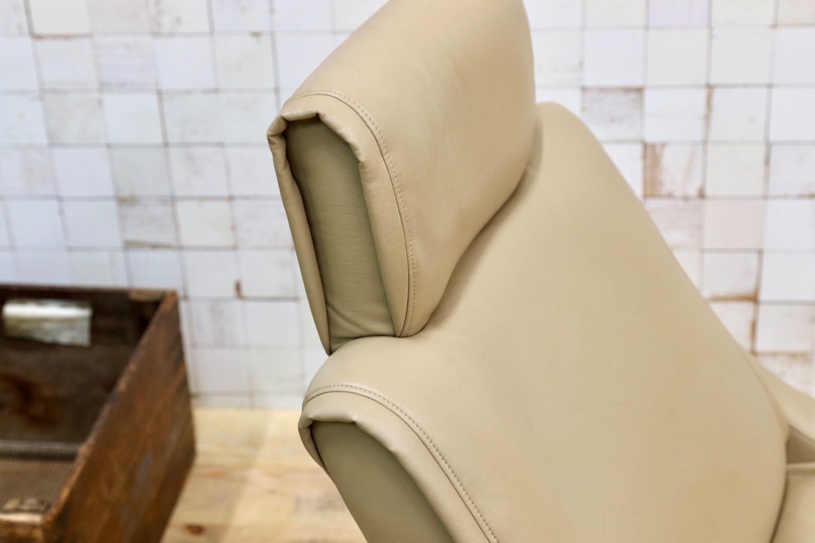 カリモク リクライニングチェア