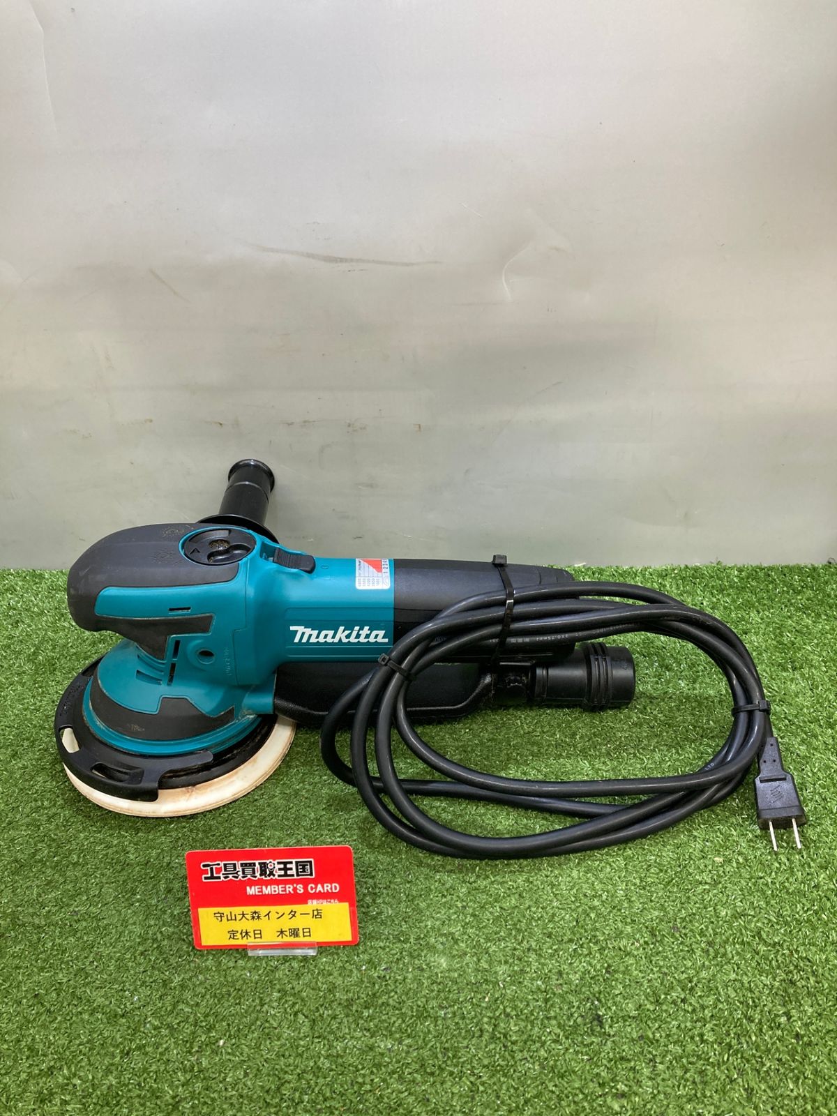 中古品】【0921】☆makita(マキタ) ランダムオービットサンダ ペーパー寸法 150mm BO6050 ITN2YNDZXQZW - メルカリ