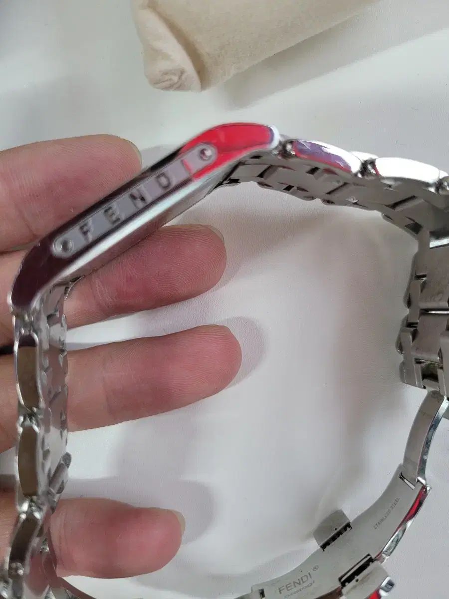 FENDI フェンディ スクエア メタル 時計