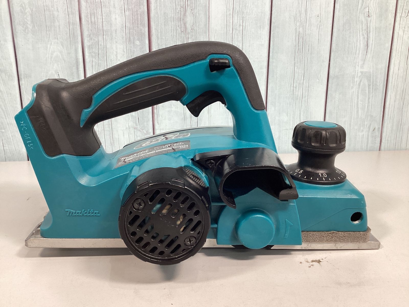 マキタ makita コードレスカンナ KP180DZ