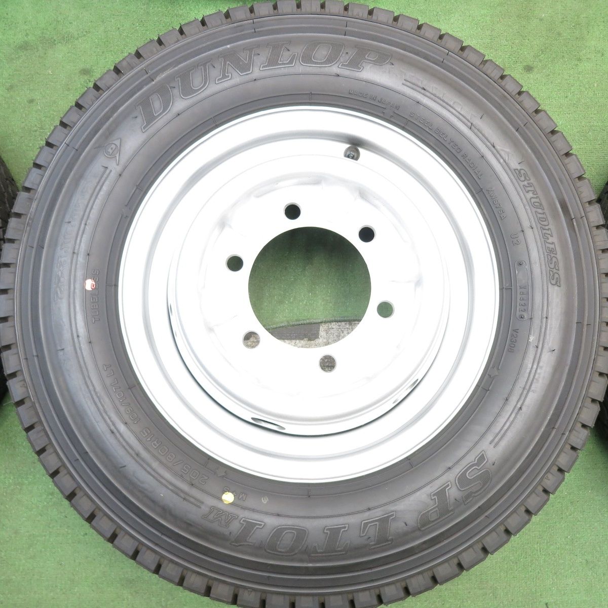 パッソ ブーン タンク ルーミー トール 175/55R15 スタッドレス