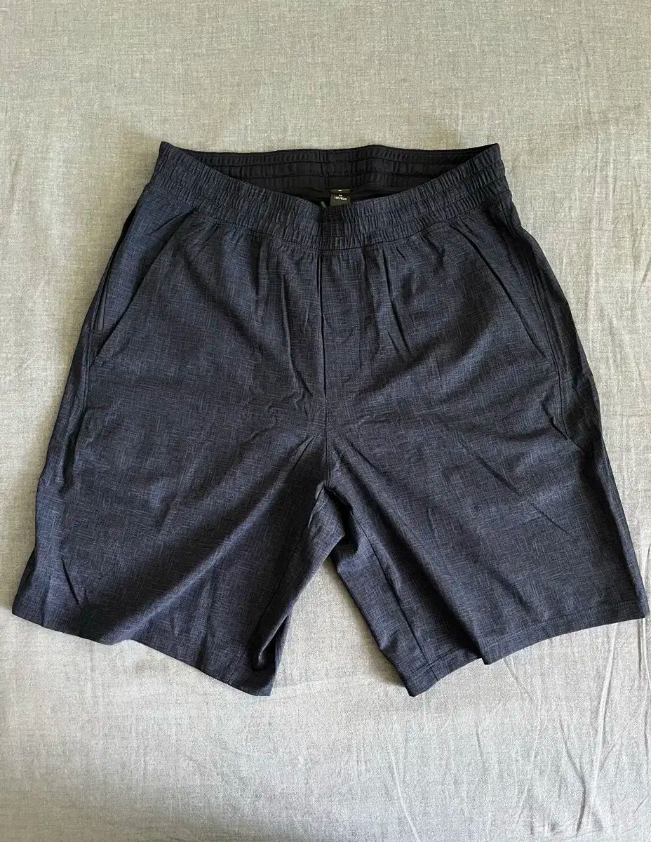 lululemon ルルレモン メンズ フェース ブレーカー リンデ ショーツ 9 インチ 更新中 M サイズ