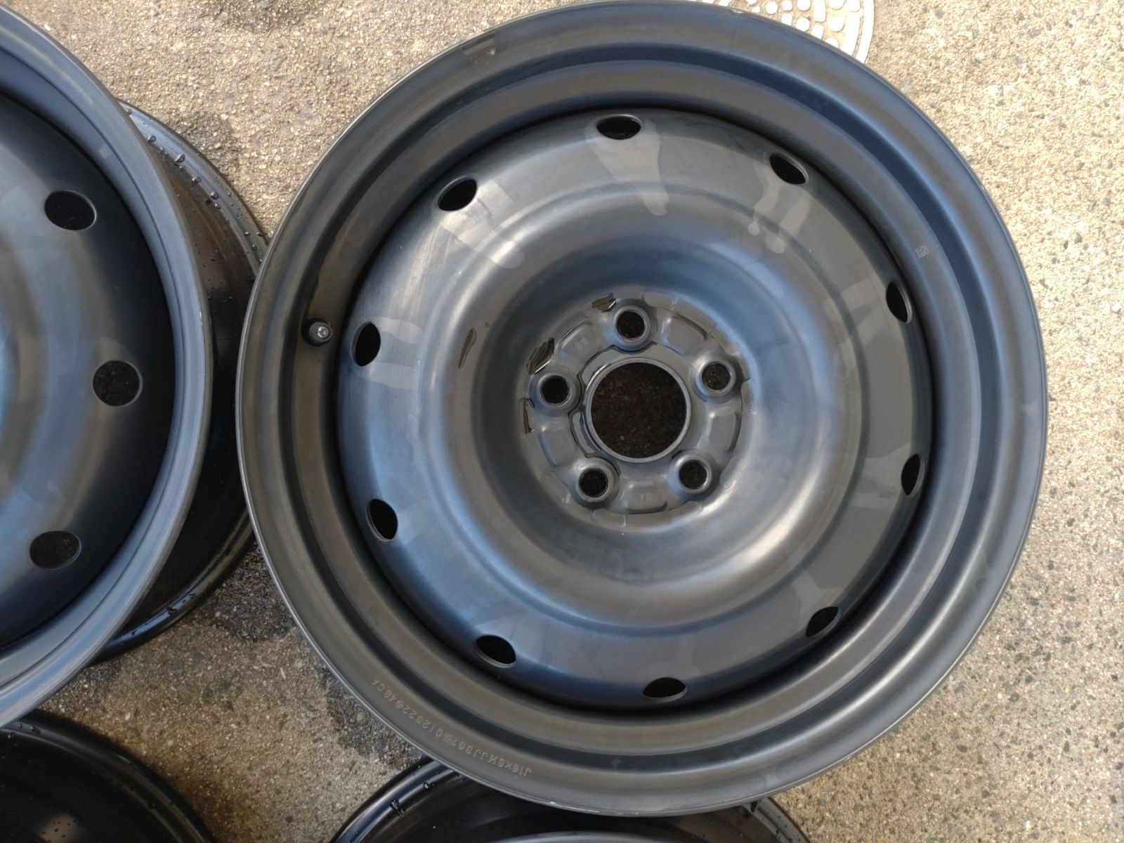 【24年製】ZN8トヨタGR86/ZD8スバルBRZ RCグレードホイール トヨタ GR86 ZN8 RC グレード 純正 スチール ホイール 16インチ