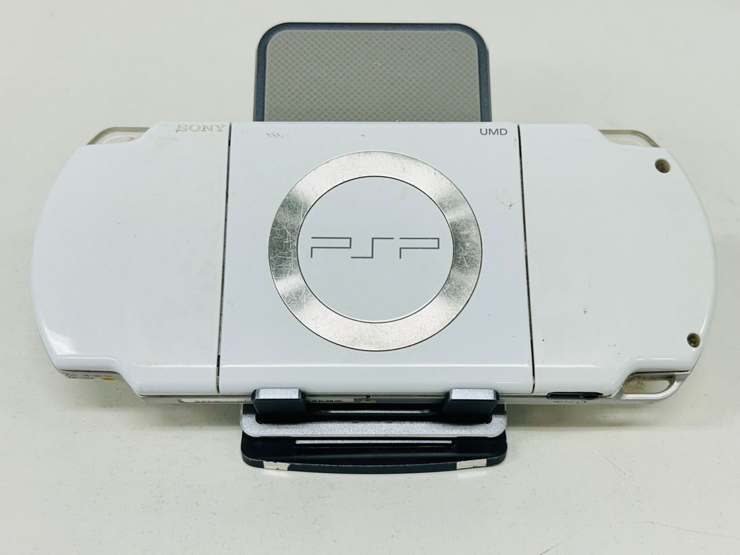 Sony PlayStation Portable PSP-2000 ホワイト/White 動作確認