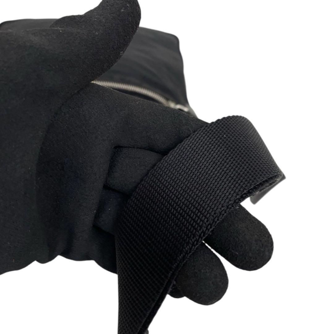 希少 プラダ 三角ロゴ ナイロン 黒 ブラック ショルダーバッグ 4681