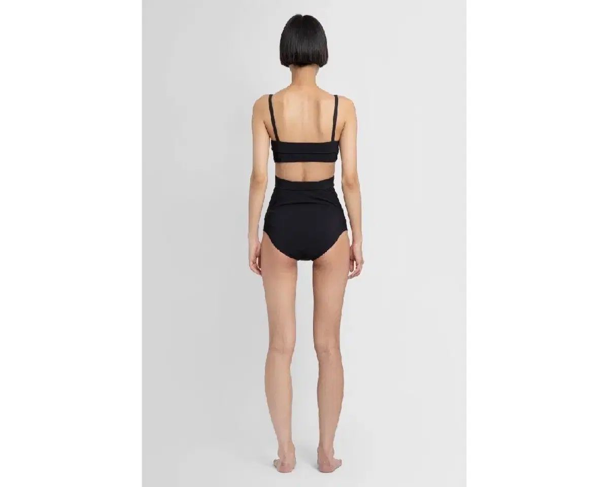 Givenchy BWA00Y3096