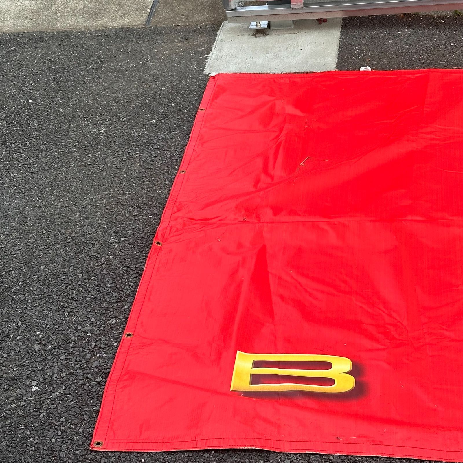 2004年製BUDWEISER6.1m×1.2m大型バナー