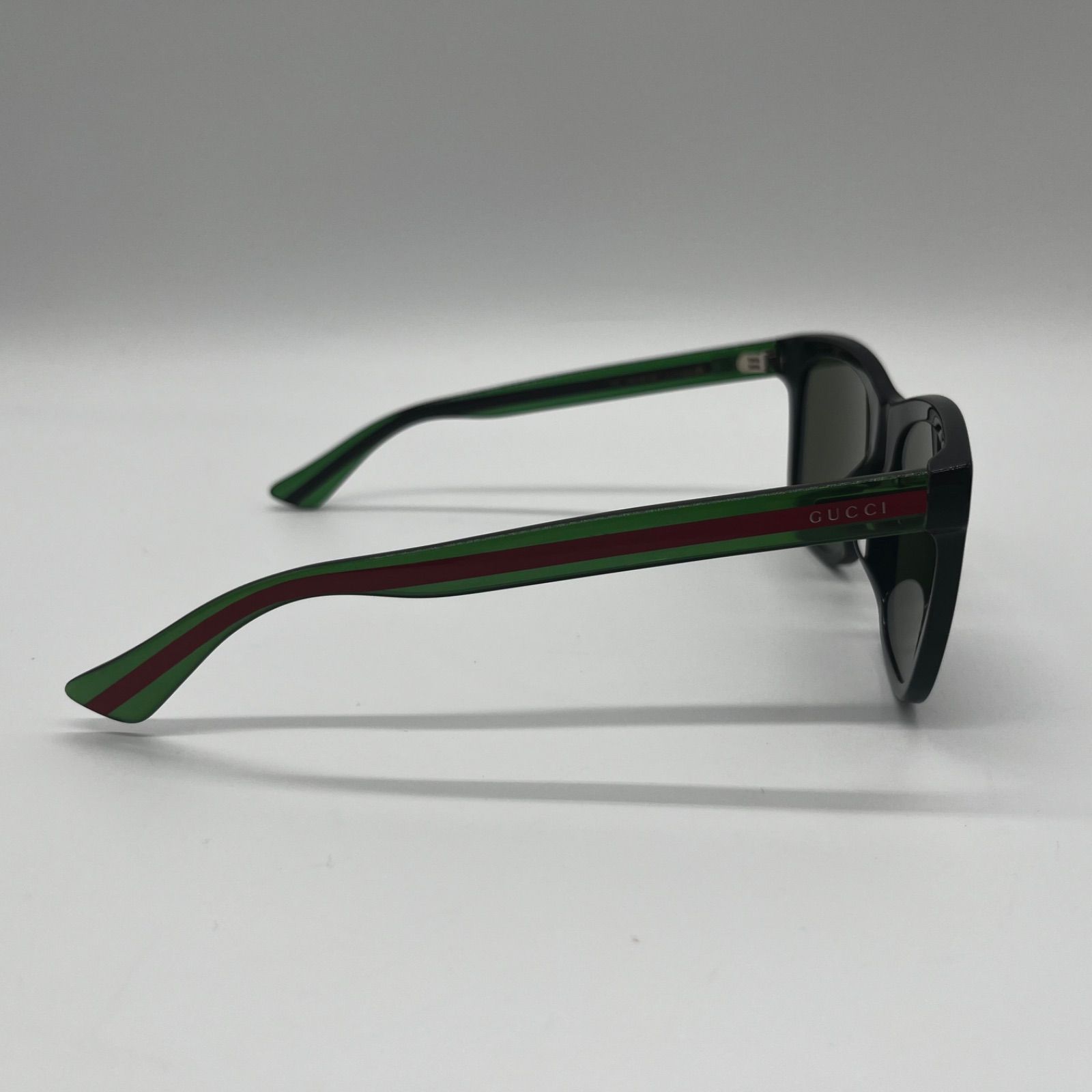 極美品】GUCCI サングラス シェリー レンズブラック フレーム